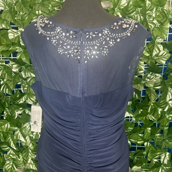 Elegant Navy Blue Evening Dress - Picture 5 of 9